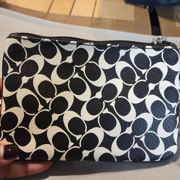 Coach Classic C Wristlet - Picture 2 of 6